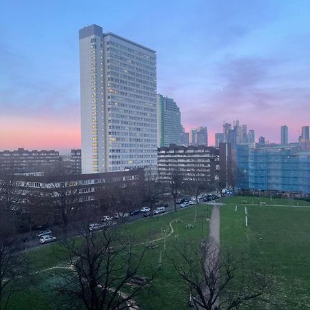 Immaculate 2Bed Apartment In London- City Views Ngoại thất bức ảnh