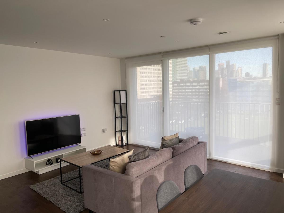 Immaculate 2Bed Apartment In London- City Views Ngoại thất bức ảnh