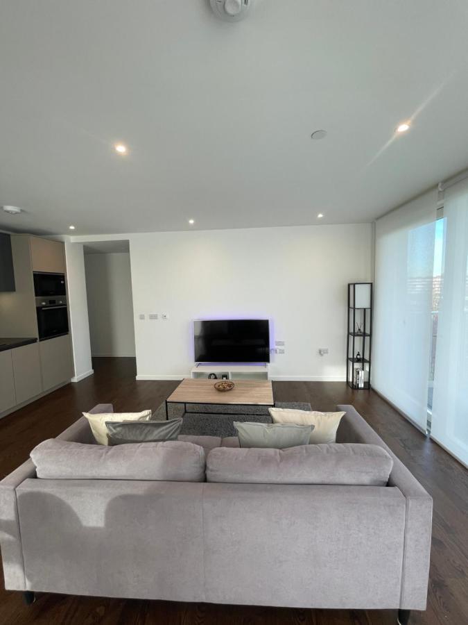 Immaculate 2Bed Apartment In London- City Views Ngoại thất bức ảnh