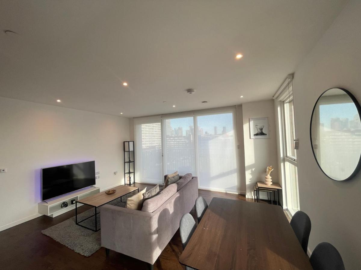 Immaculate 2Bed Apartment In London- City Views Ngoại thất bức ảnh