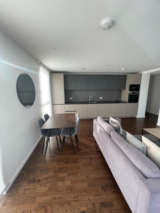 Immaculate 2Bed Apartment In London- City Views Ngoại thất bức ảnh