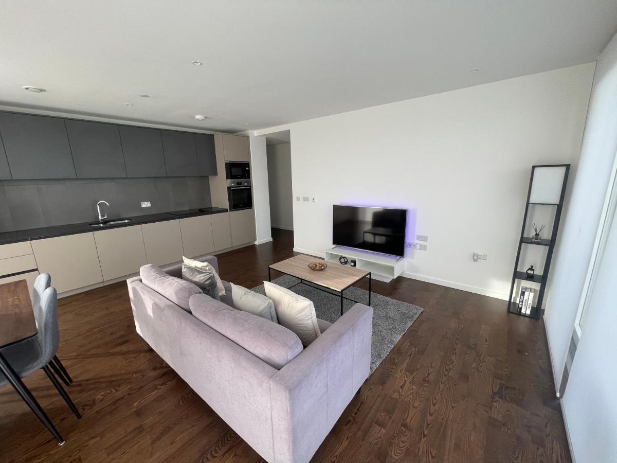 Immaculate 2Bed Apartment In London- City Views Ngoại thất bức ảnh