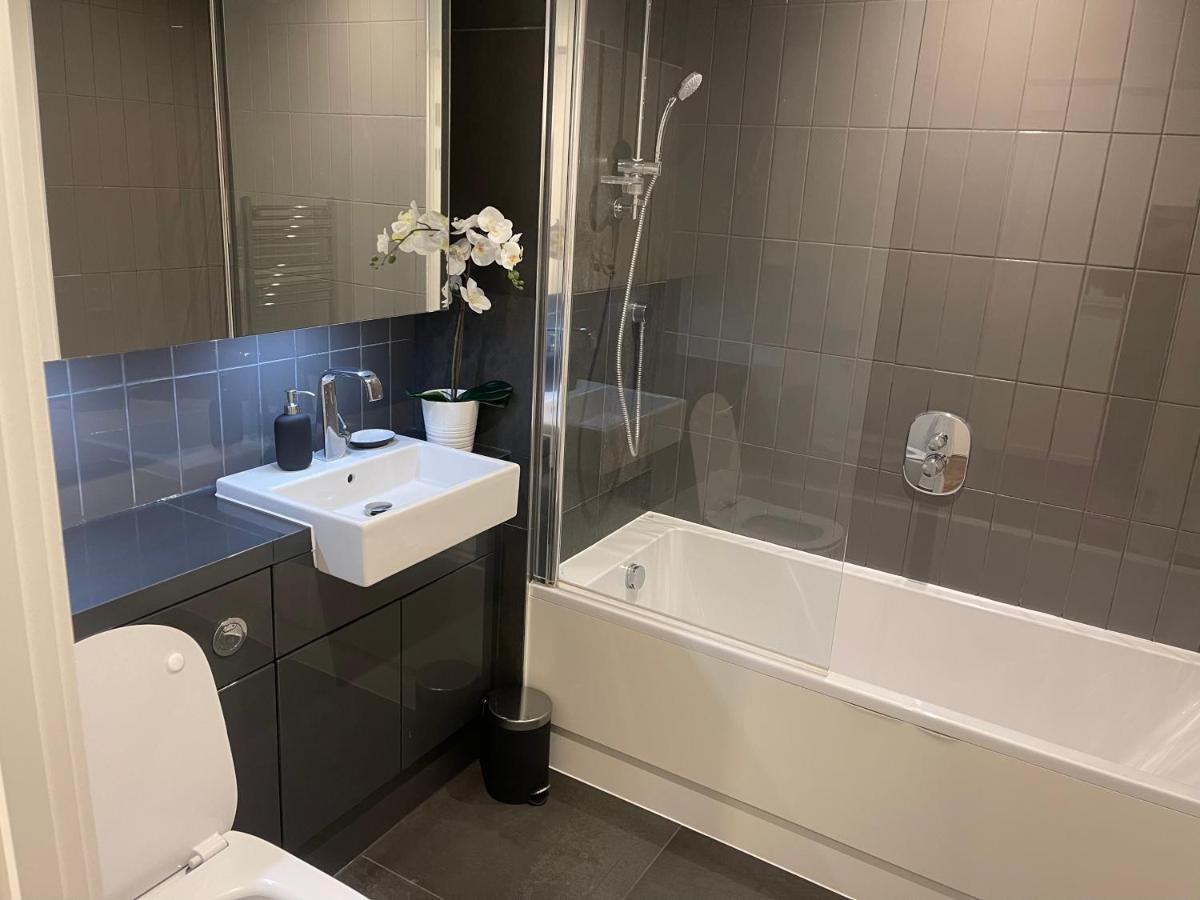 Immaculate 2Bed Apartment In London- City Views Ngoại thất bức ảnh